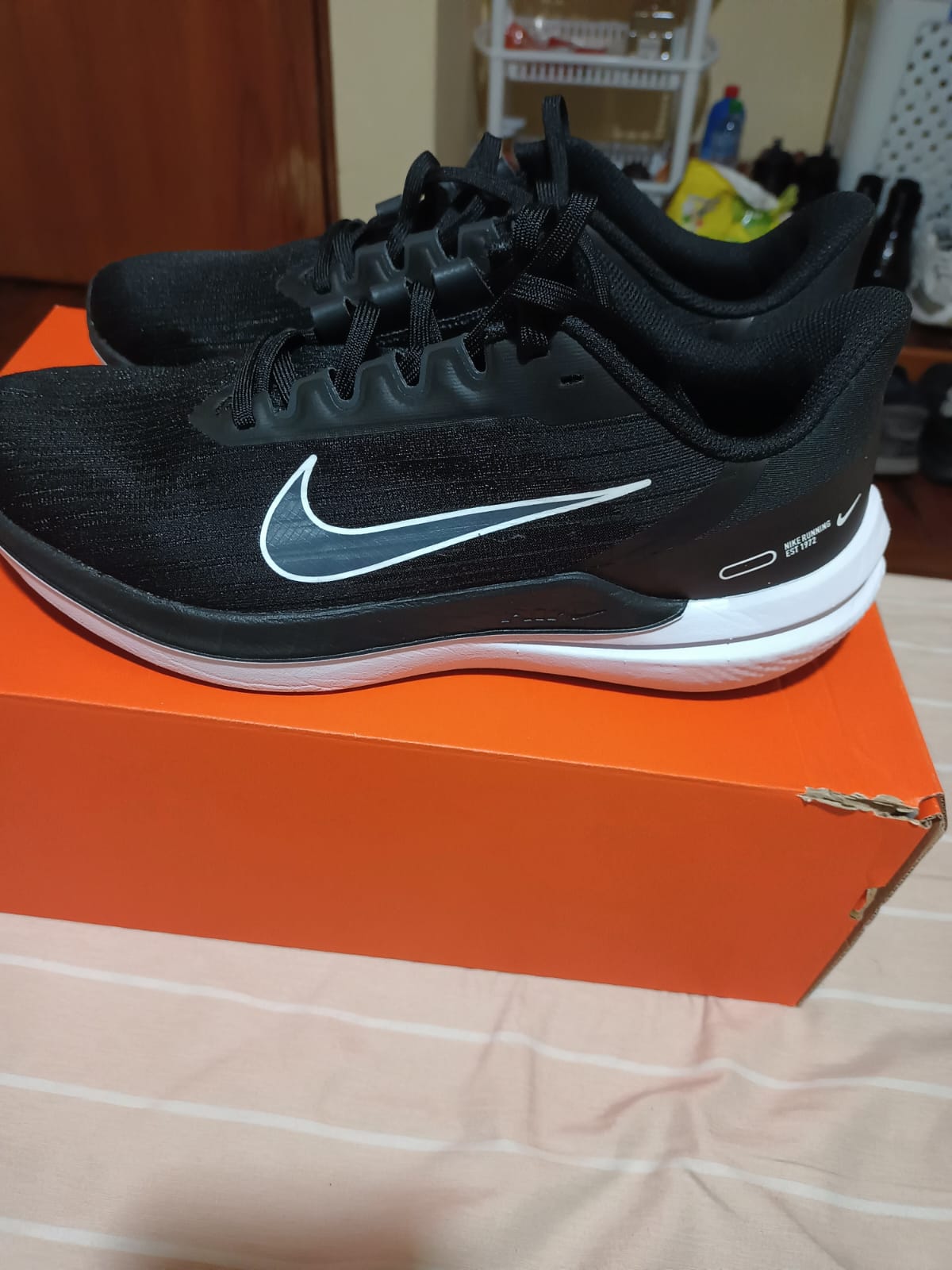 ZAPATILLAS NIKE AIR WINGLO 9 NEGRAS